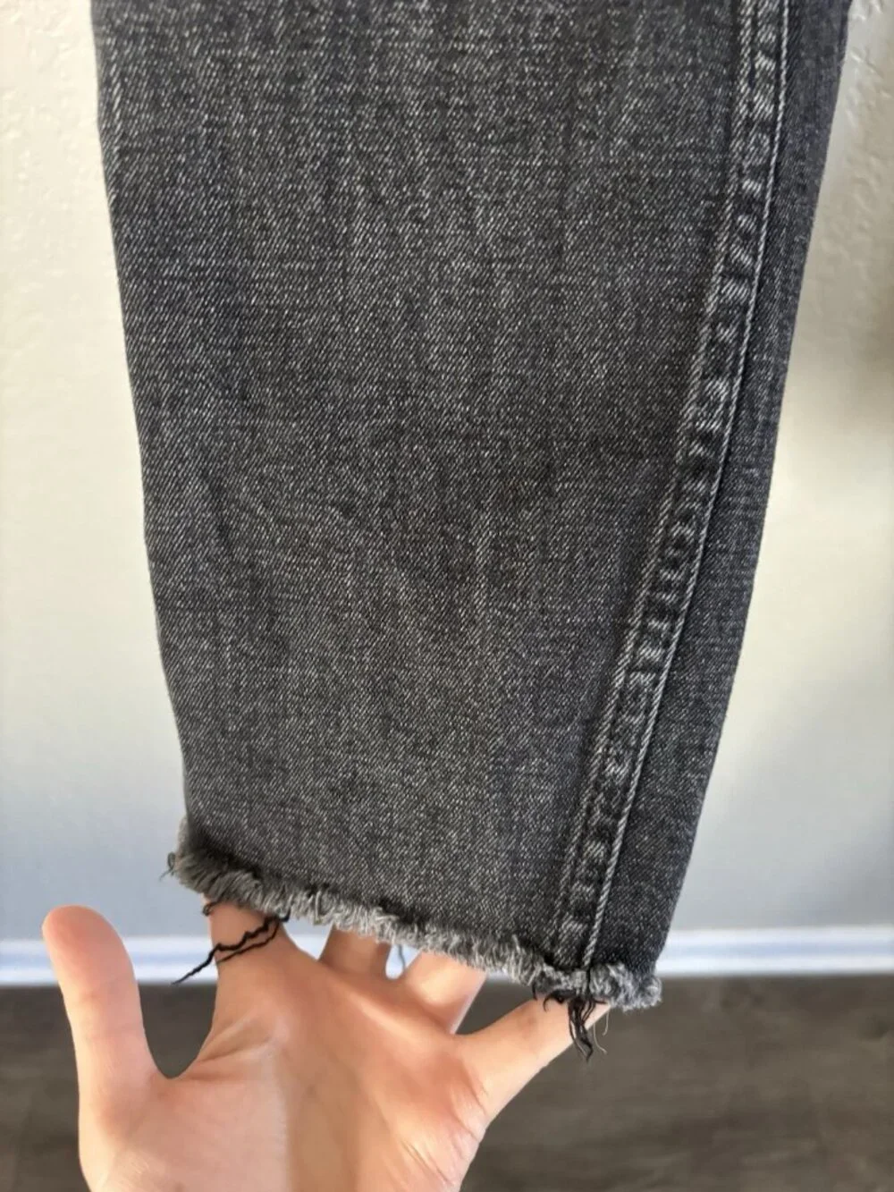 Abercrombie & Fitch Women's Black Jeans Ultra High Rise Mom Jeans Sz 28 6R